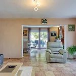 Four-bedroom Magnolija Poreč