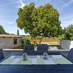 Apartmán Four-bedroom Magnolija