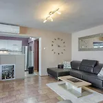 Four-bedroom Magnolija Apartmán Poreč