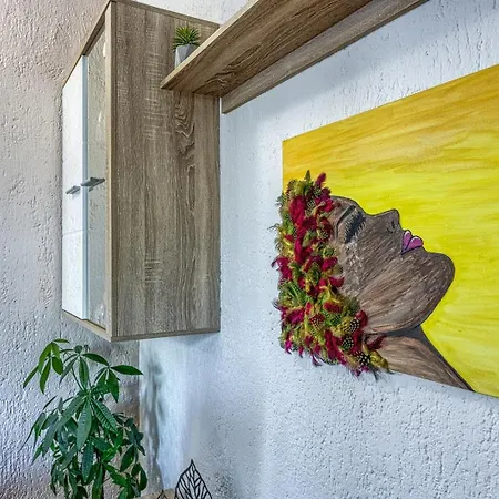 Four-bedroom Magnolija Apartment