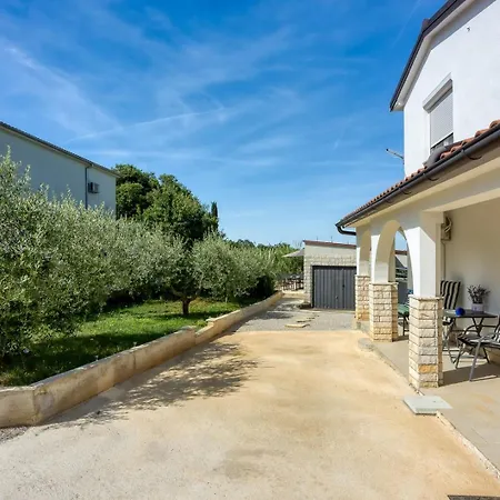 Four-bedroom Magnolija Appartement *